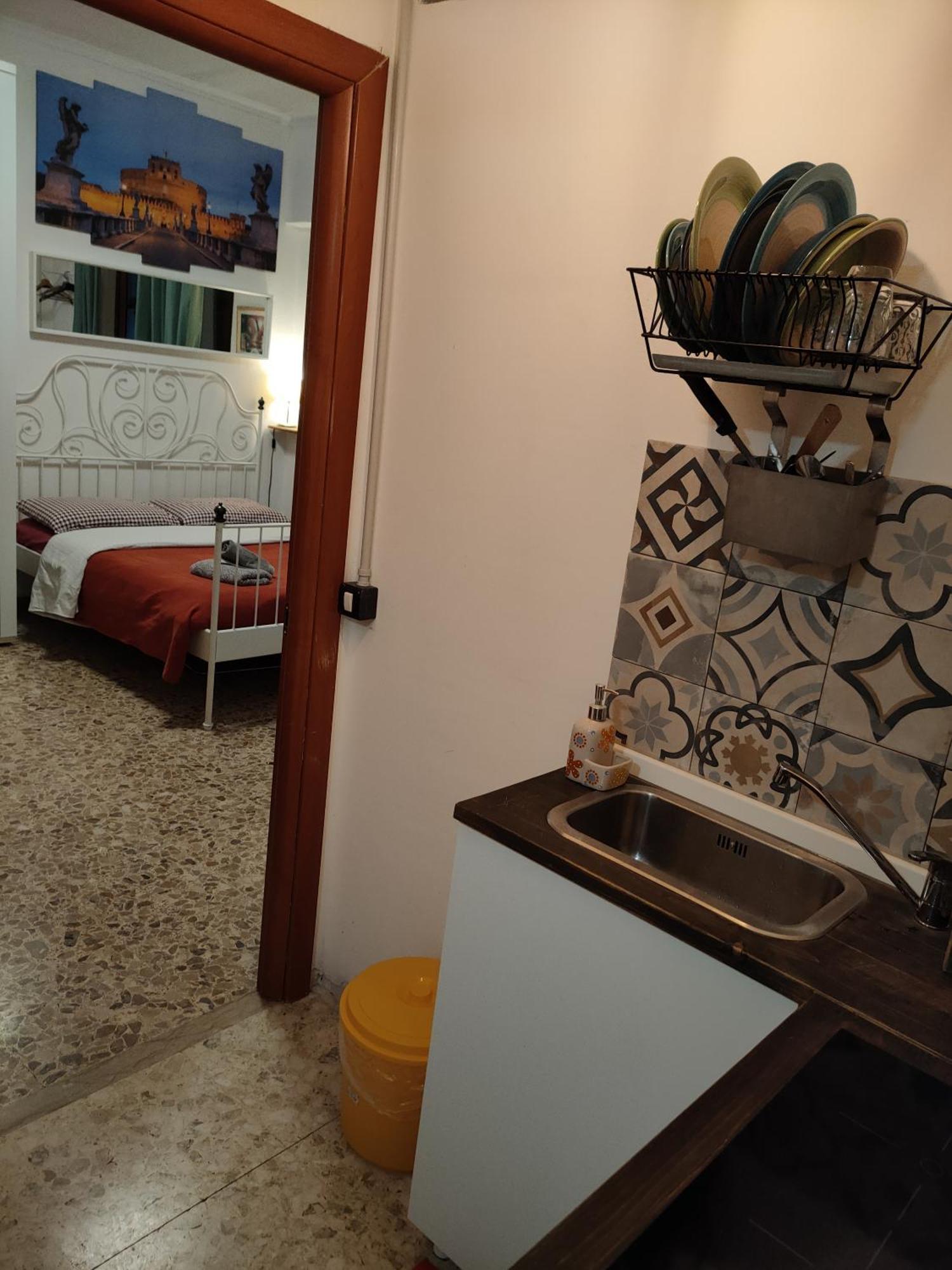 Roma Trastevere Station Room photo