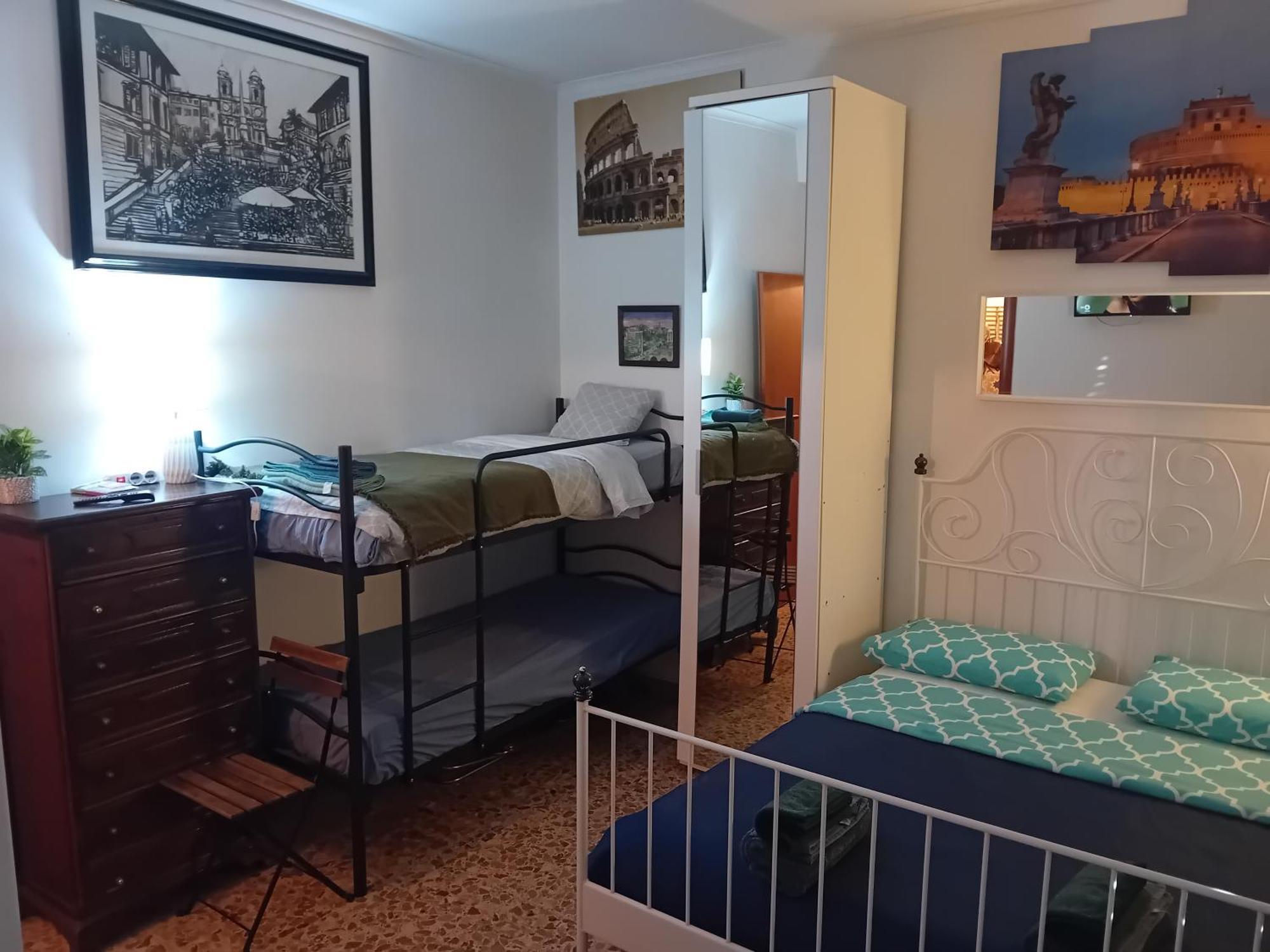 Roma Trastevere Station Room photo